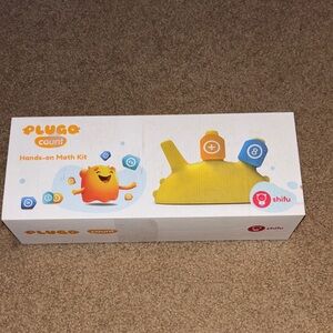 Plugo Count Habds on Math Kit Stem